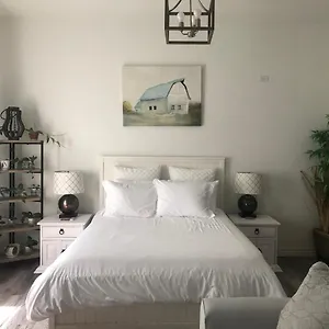 https://beautiful-private-casita-guesthouse-w-kitchen-access-to.hotelsofphoenix.com
