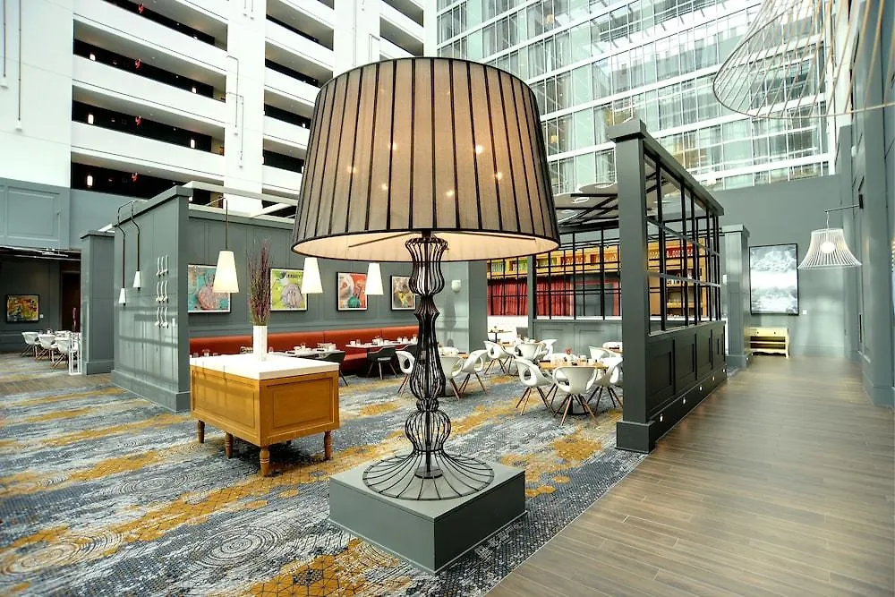 Hilton Columbus Downtown Hotel 4*,